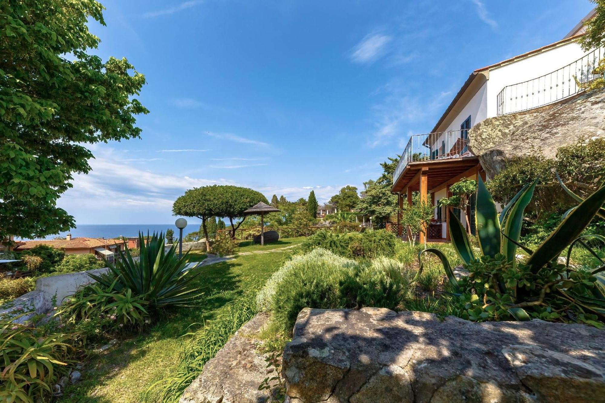 Hotel Cernia Isola Botanica Сант-Андреа Экстерьер фото