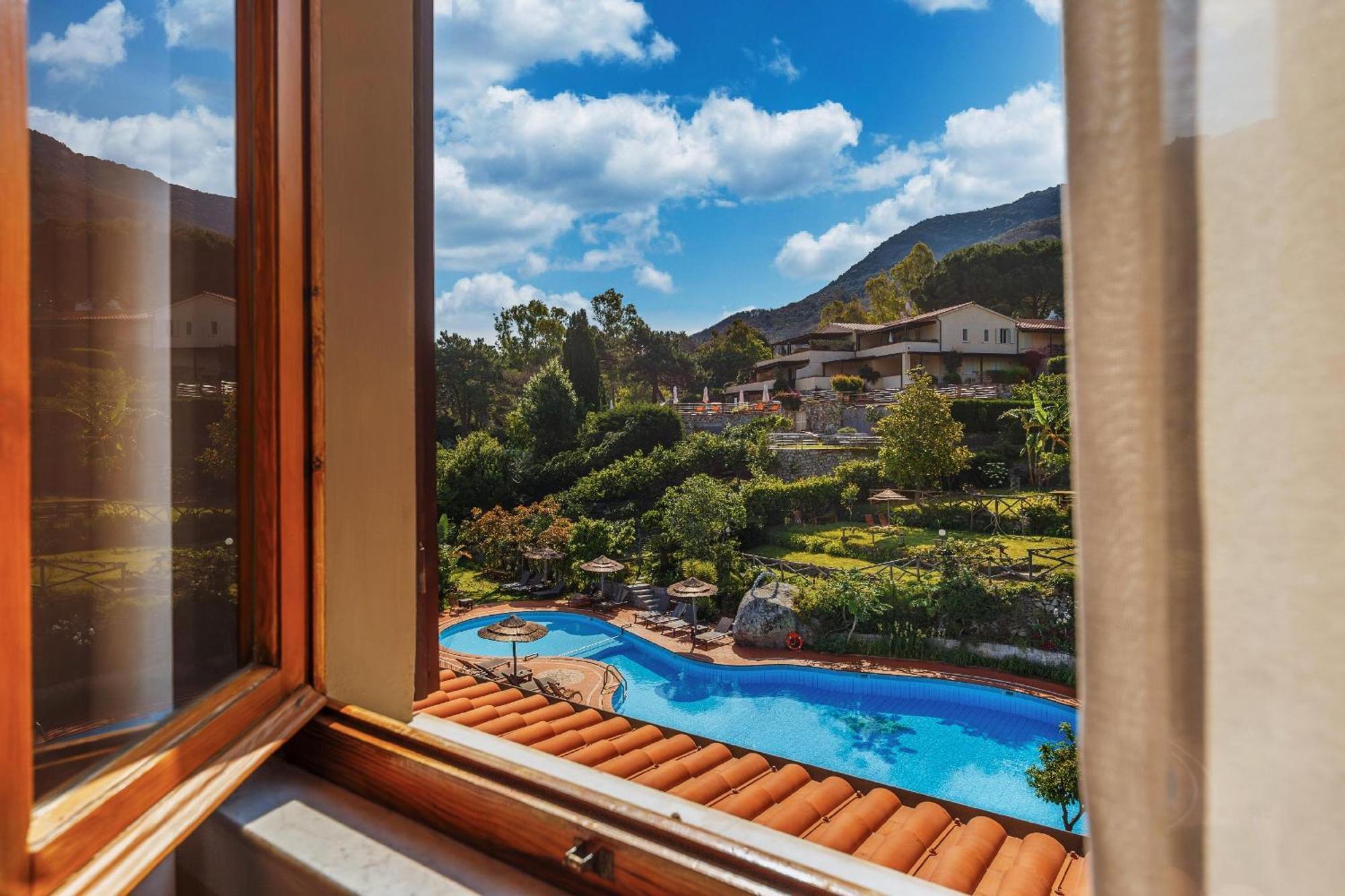 Hotel Cernia Isola Botanica Сант-Андреа Экстерьер фото